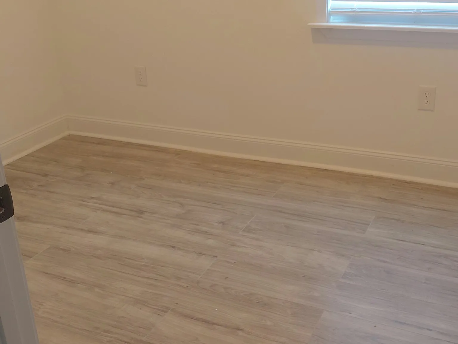 2 bed, 1000 sqft, $1,600 — Photo 1