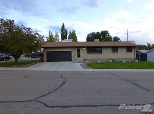 1506 Pioneer Dr, Rock Springs, WY 82901