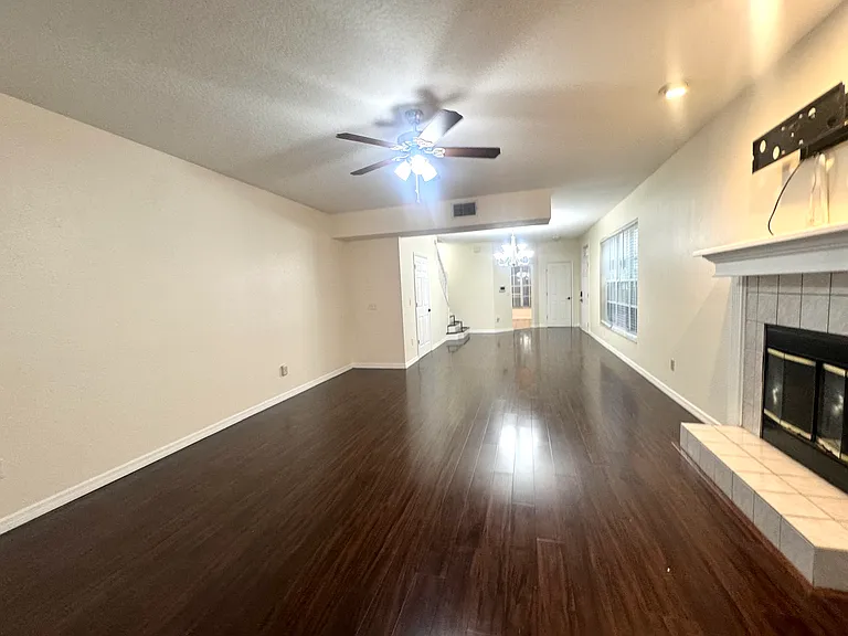 2800 Countryside Blvd #1-33 — Photo 28
