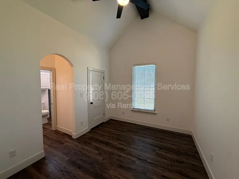 5014 Quincy Ave — Photo 10