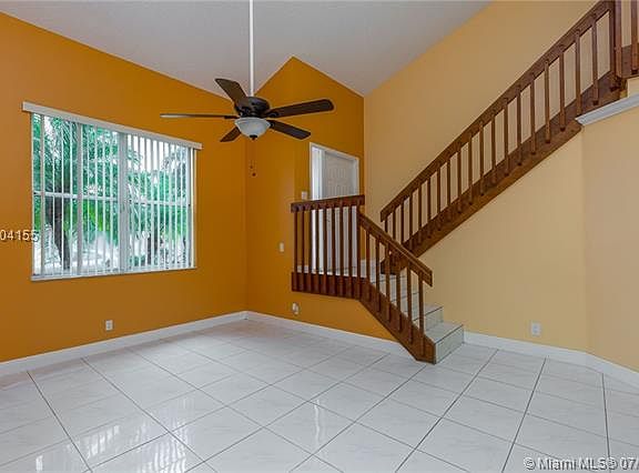3rd image of 10911 SW 10th Pl