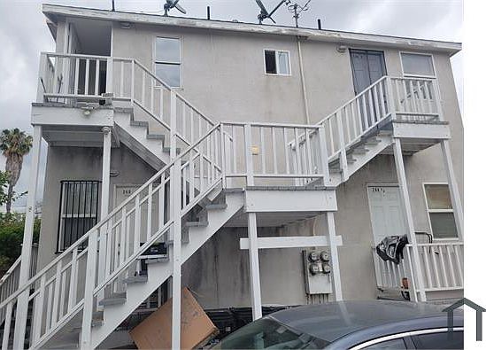 3rd image of 258 E 28th St #258