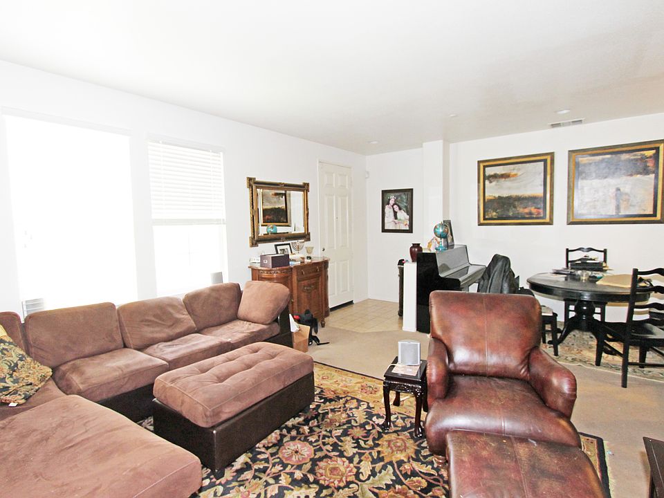 1st image of 27275 Riverview Ln