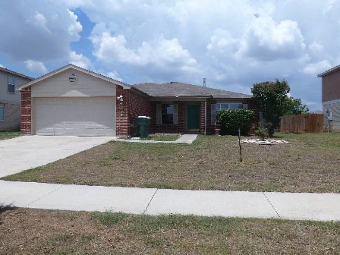 1st image of 4207 Rainlily St