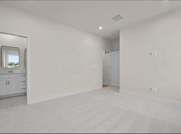 Upper Level (Master Bedroom)
