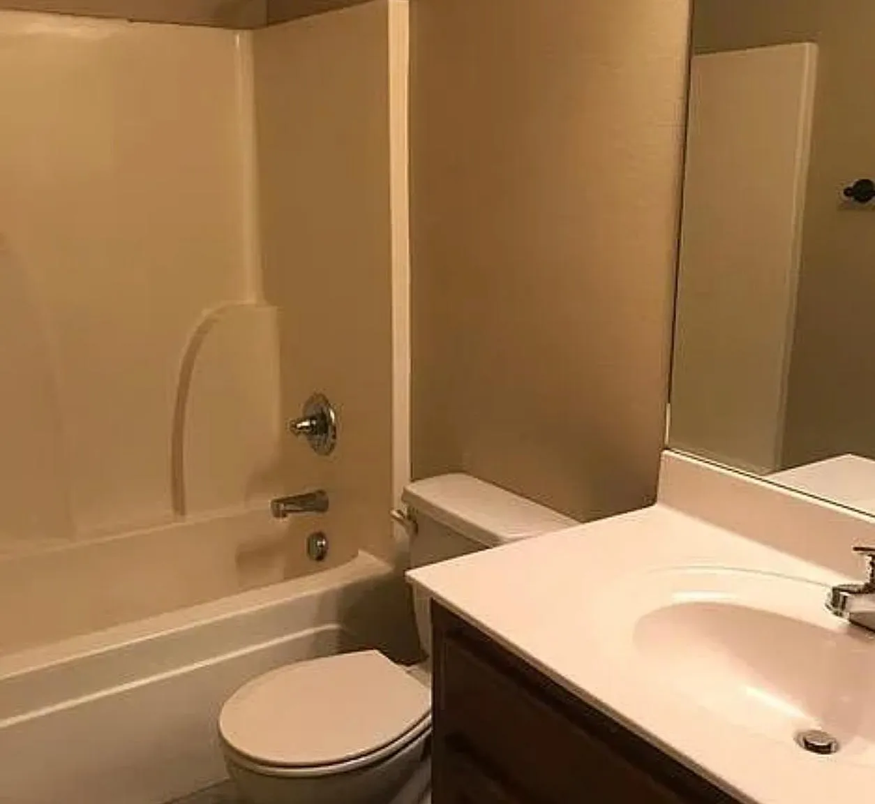 4 bed, 1725 sqft, $1,750 — Photo 3