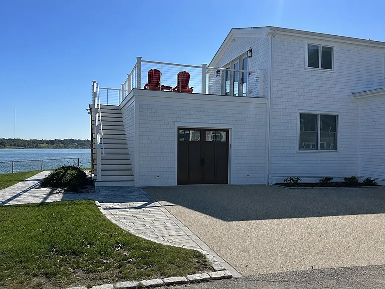 193 Seaconnet Blvd — Photo 12