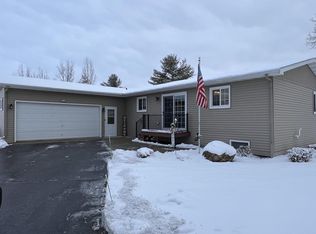 6001 Saddle Rdg, Portage, WI 53901
