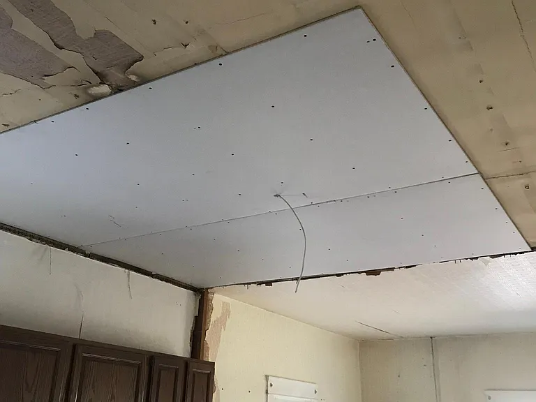 407 Colorado Ave — Photo 4