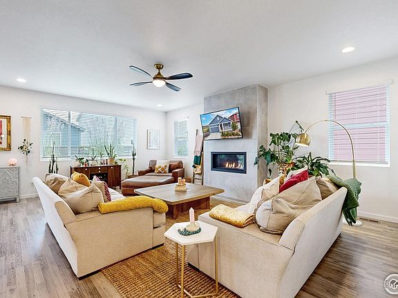 3rd image of 2403 White Pelican Ave