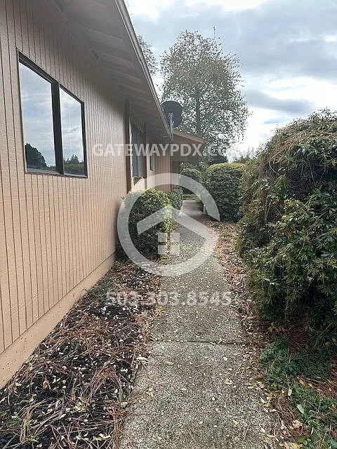1416 SE 4th St. — Photo 3