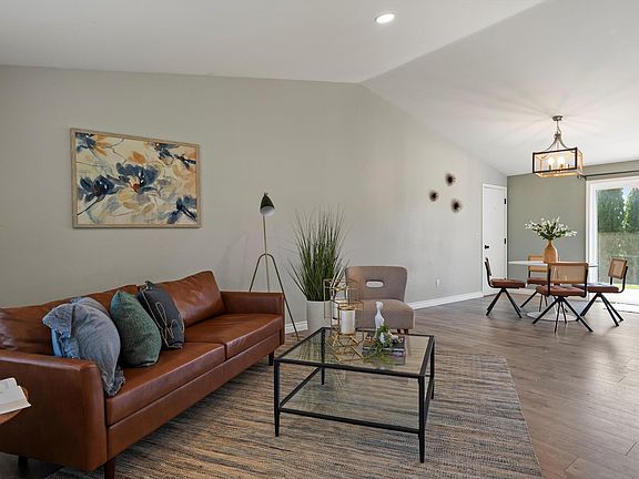 5th image of 4837 Hibiscus St