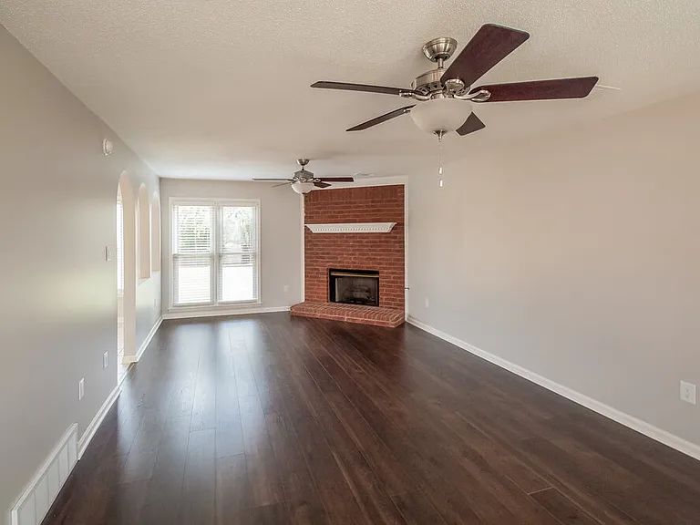 2776 Fletcher Park Cir E — Photo 4