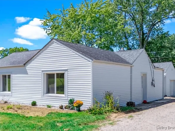 3809 Hamburg Pike, Jeffersonville, IN 47130