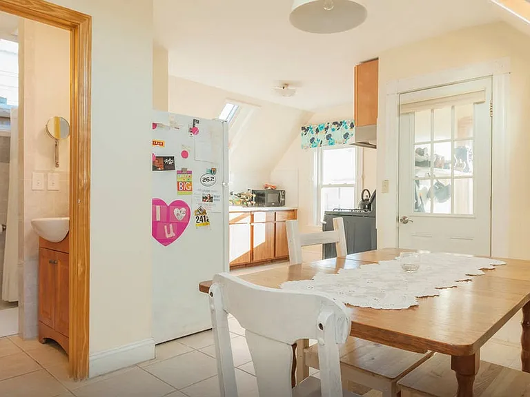 123 Walnut St #3 — Photo 1