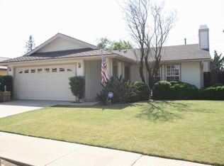 2121 S Conyer Ct, Visalia, CA 93277