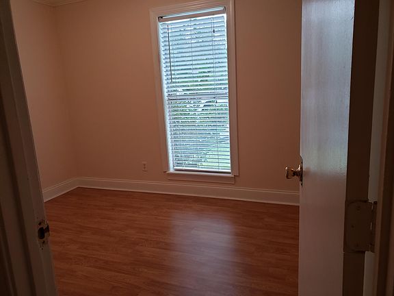 3rd image of 6846 Delta Lake Dr