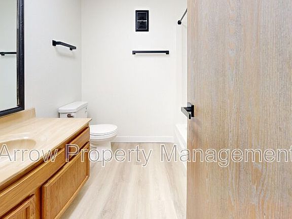 5th image of 201 E Arbor Ave #204