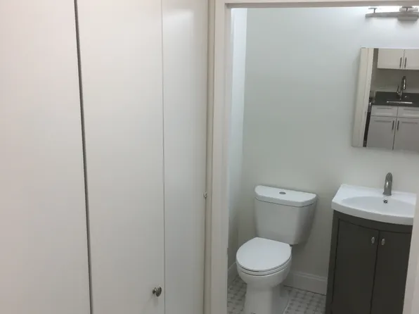 347 West 57th Street image 14 of 20