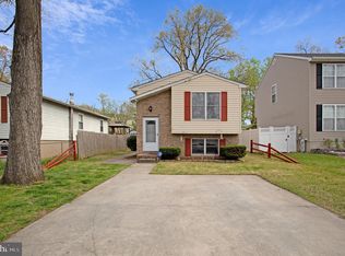 312 SW Pershing Ave, Glen Burnie, MD 21061