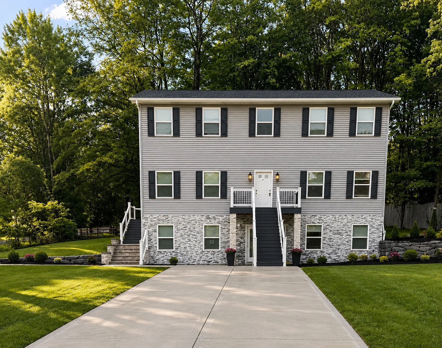 42 Skyline Dr — Photo 1