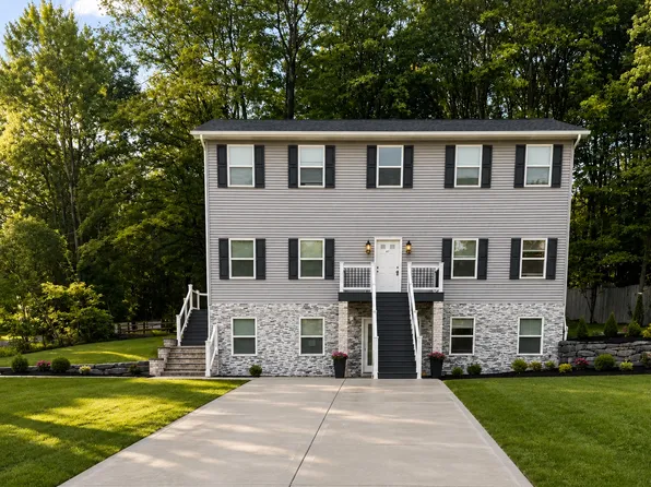 42 Skyline Dr #2, Gouldsboro, PA 18424
