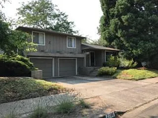 2788 Cheryl St — Photo 1