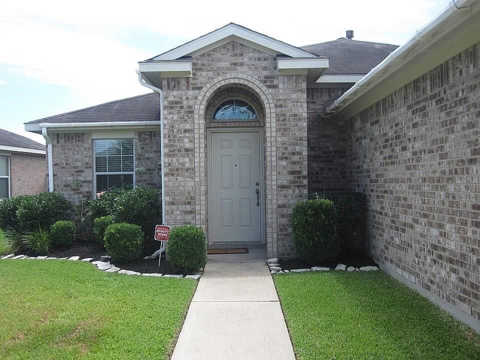 1st image of 2812 Seastrand Ln