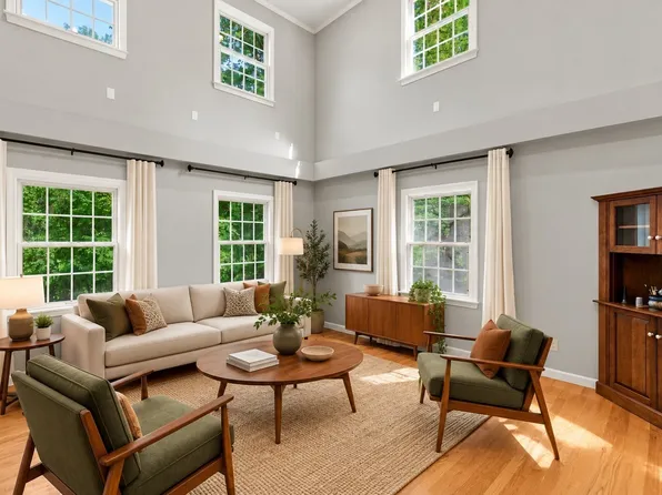 87 Montague Rd, Westhampton, MA 01027