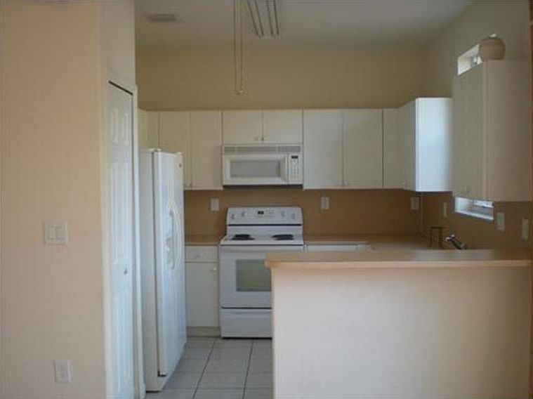 1st image of 7641 NW 114th Pl