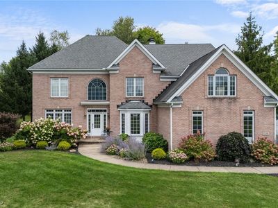 9945 Waterford Trl, Chagrin Falls, OH, 44023