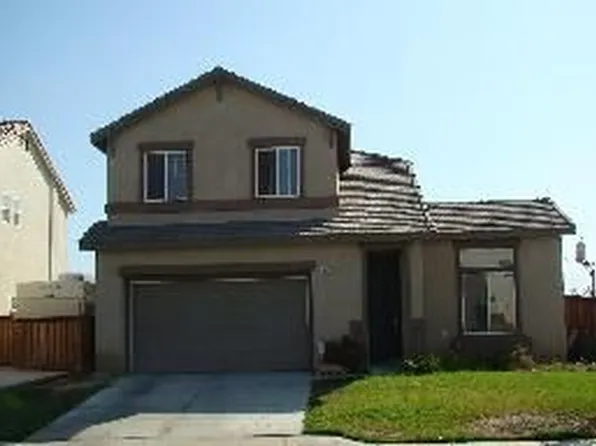 137 Ray Ct, San Jacinto, CA 92582