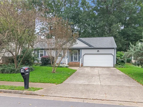 117 Michaels Woods Dr, Hampton, VA 23666