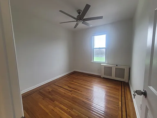 Rented by Capri Jet Realty Corp | media 5