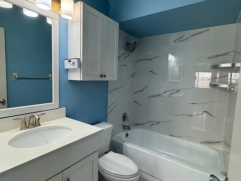 7237 Harbor Heights Cir — Photo 5