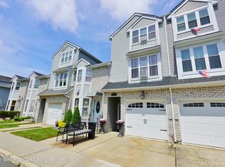 200 Rosedale Ave, Staten Island, NY 10312