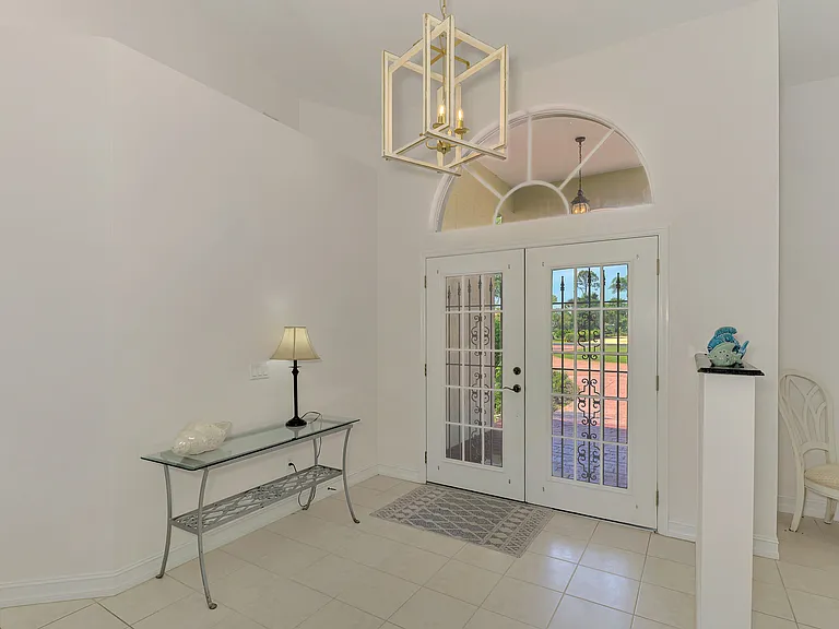 915 Park Place Dr — Photo 4