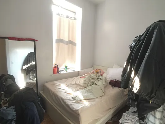 Rented by EXR | media 4