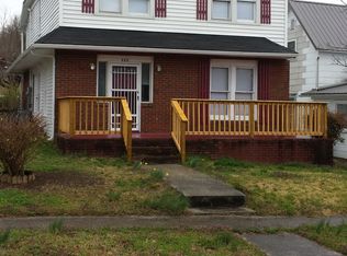 322 Carter Ave, Harriman, TN 37748