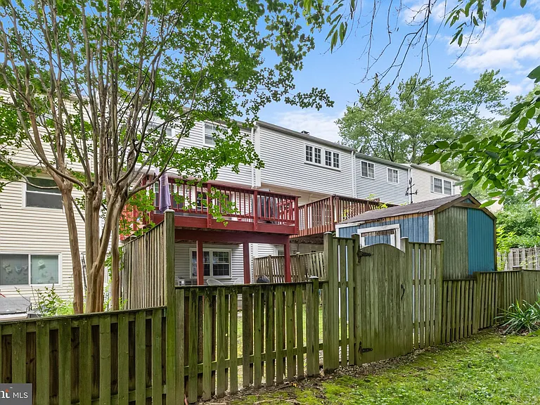 8113 Loving Forest Ct — Photo 48