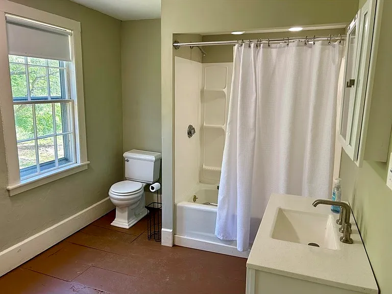 200 N Great Rd — Photo 12