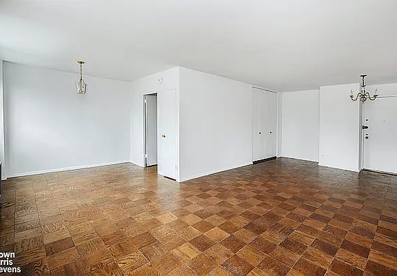 4th image of 1725 York Ave APT 21G