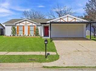512 Meadow St, Saginaw, TX 76179