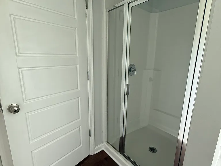 1307 Fairlawn Dr — Photo 5