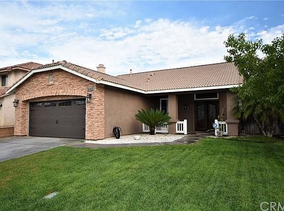 4th image of 14956 Camellia Dr