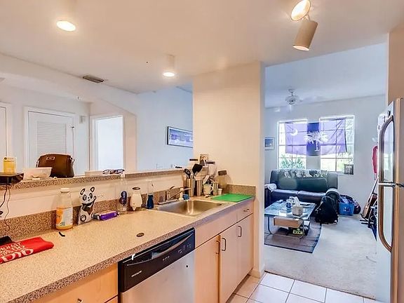 3rd image of 533 NE 3rd Ave APT 510