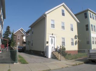 13 Lyon St, Worcester, MA 01604