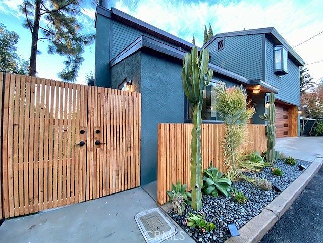 1st image of 4621 Palmero Dr