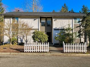 6106 NE 192nd Pl APT 4, Kenmore, WA 98028