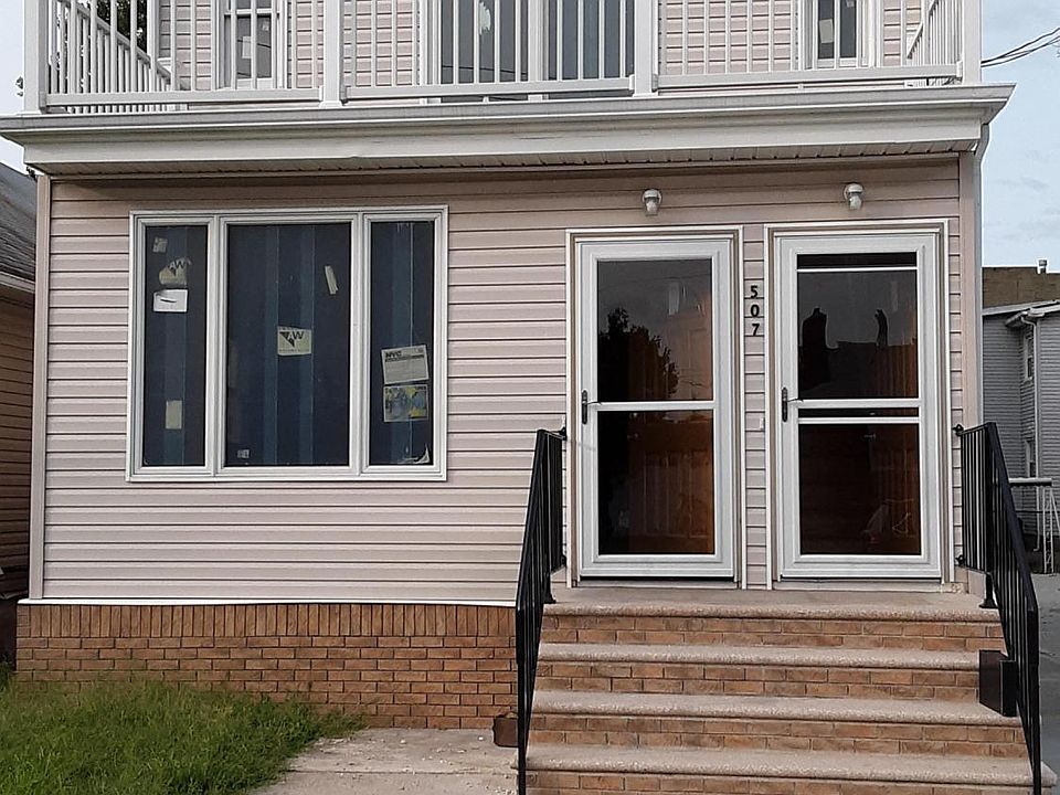 1st image of 507 W Caswell Ave Floor 1